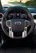 Toyota Tundra Platinum CrewMax 2017 года